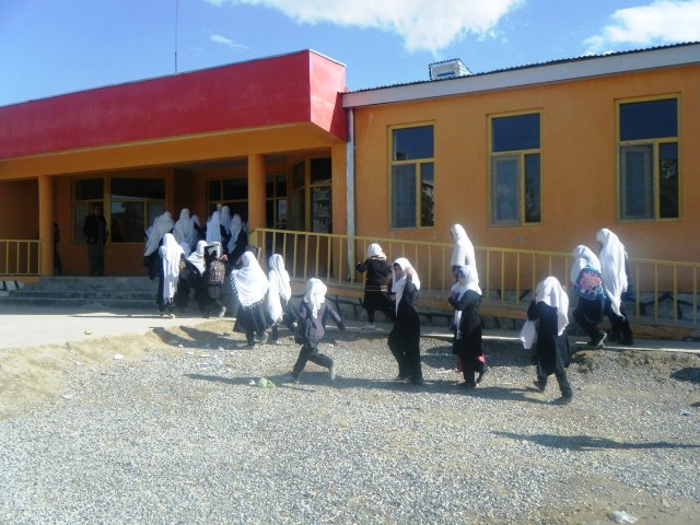 2015年に建設した学校。防災計画を策定して地震に備える（写真はSVA提供）